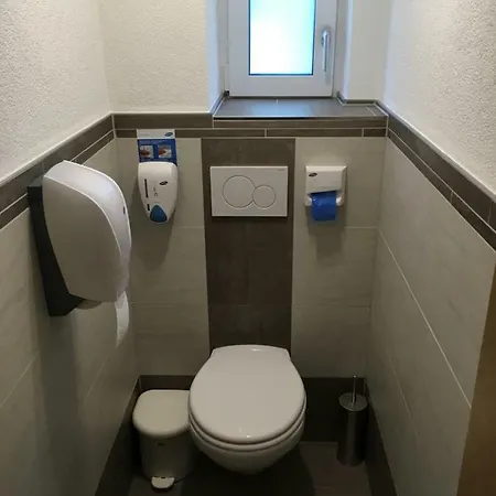 Mauracher Kirer Haus 菲根